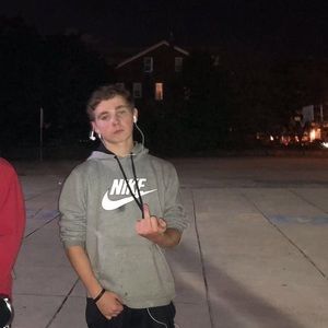 Meet your Posher, Zac